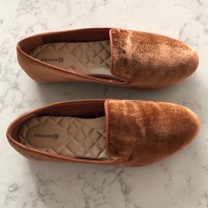 Birdies brand flats. 8.5 women’s